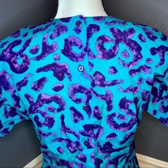 Petite Illustrations leopard print button back top - Picture 3 of 4
